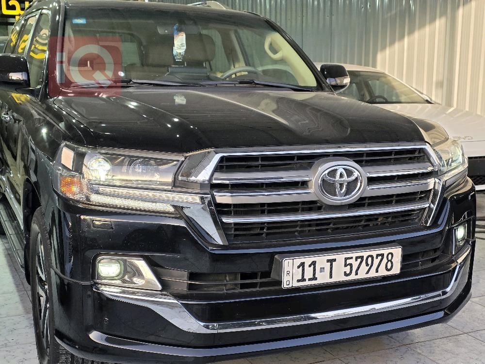 تويوتا لاندكروزر